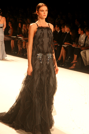 Carolina Herrera: S/S 2012 Cowboys & Bauhaus – FashionWindows Network